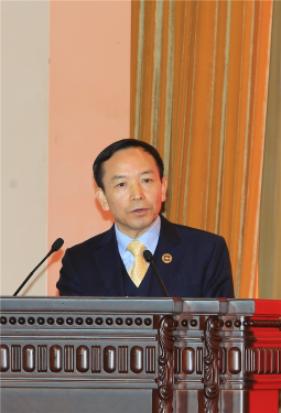 成都康弘藥業(yè)集團股份有限公司董事長柯尊洪作經(jīng)驗交流